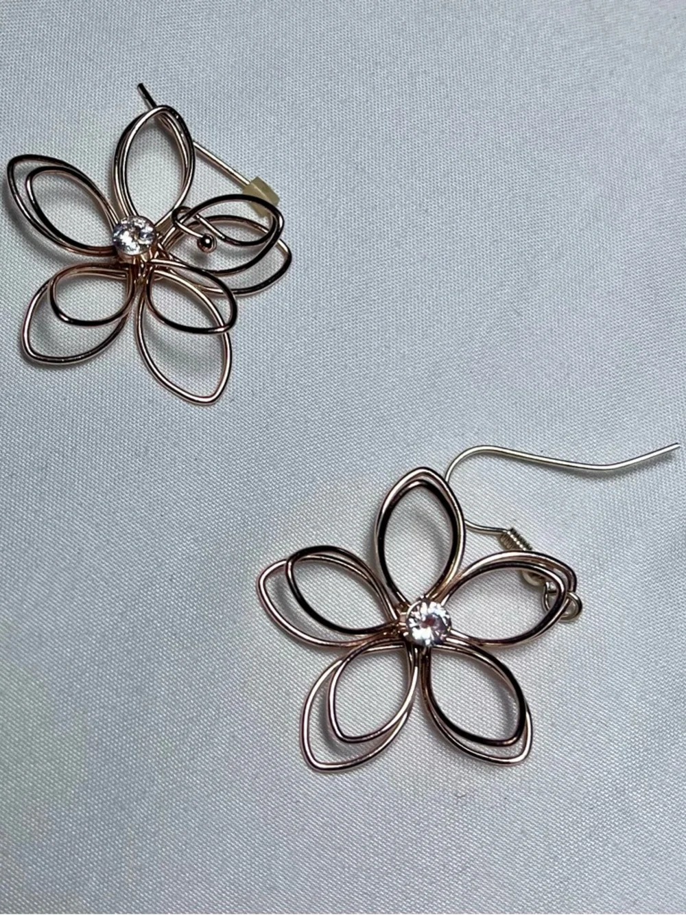 Rose Gold Flower Wire Loop Earrings with Clear Crystal - Picture 5 of 7